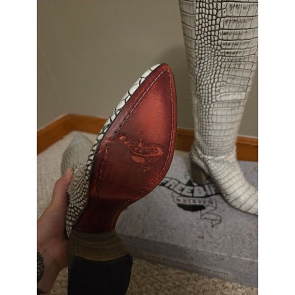 Freebird by Steven Jasper Size 9 Boots - Picture 4 of 4